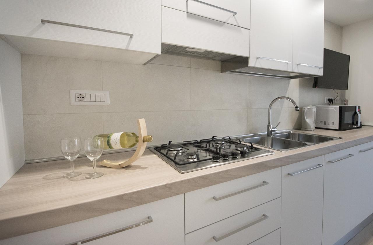Edo Gallery Suites Каляри Екстериор снимка